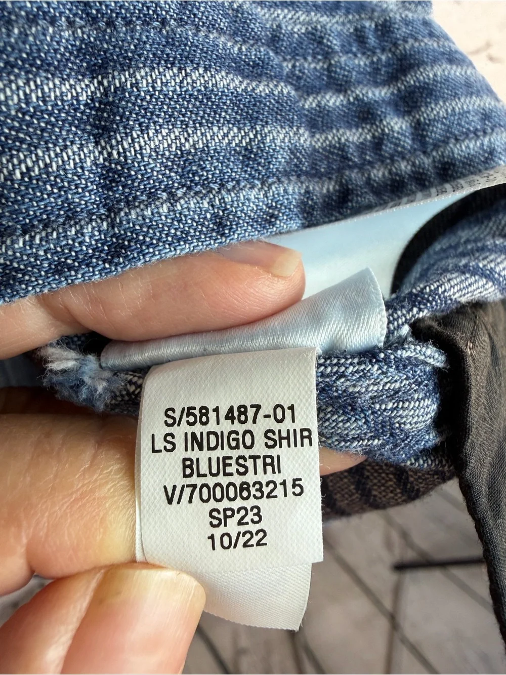 Banana Republic Denim Blue Pinstripe Chambray Button-Down Shirt M